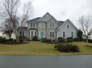 878 Joy Dr, Greencastle, PA 17225