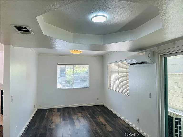 4238 La Rica Ave — Photo 5