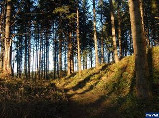 El Romar Dr NE, Scotts Mills, OR 97375