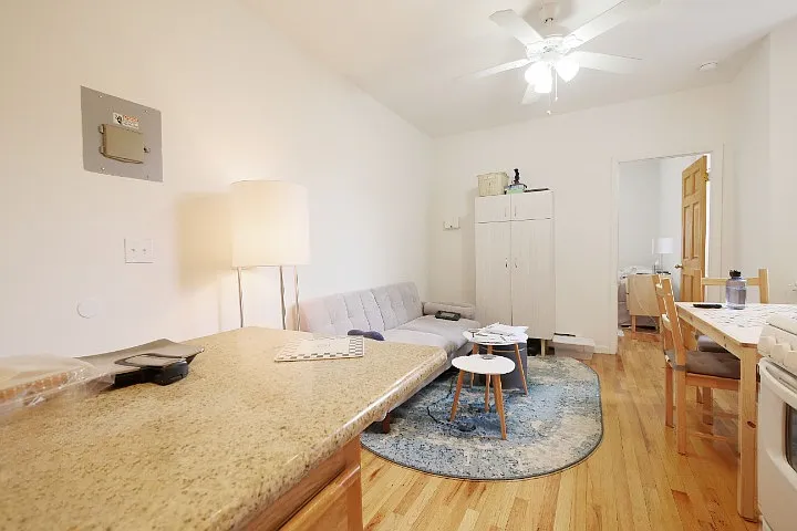 647 Franklin Ave #1RR — Photo 3