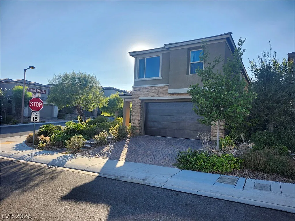 3 bed, 2.5 bath, 1782 sqft, $2,800 — Photo 3