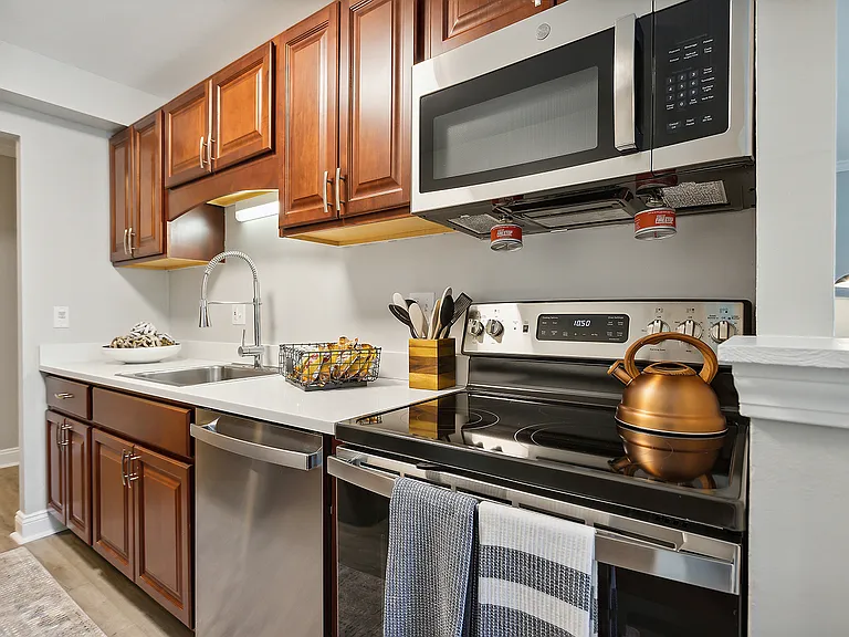 Ridgeway Place — Photo 11