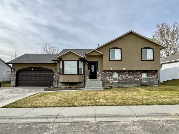 229 Cottonwood Dr, Elko, NV 89801