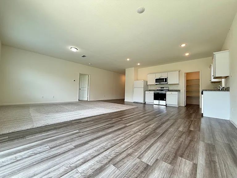 713 Cherry Blossom St — Photo 7