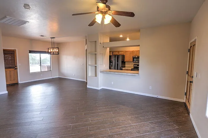 455 N Brahma Rd — Photo 4