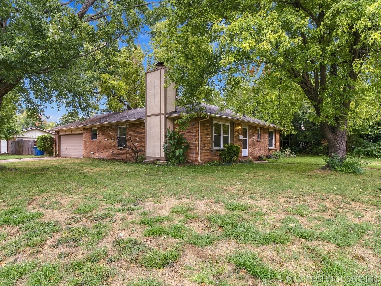 3 bed, 2.0 bath, 1240 sqft, $1,650 — Photo 3