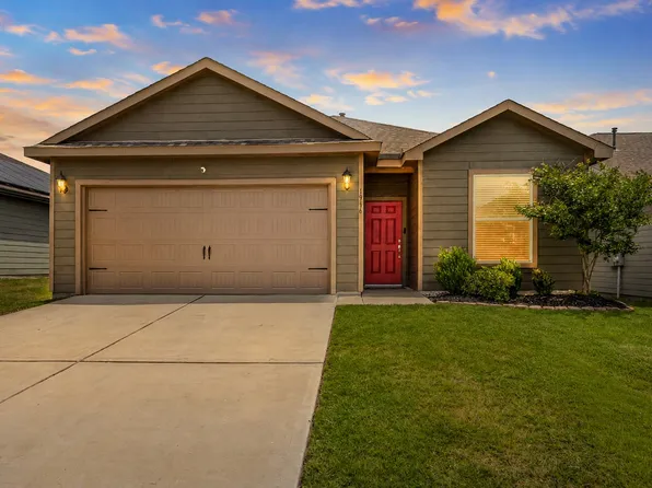 1916 Pondera St, Ponder, TX 76259