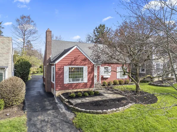 94 W Riverglen Dr, Columbus, OH 43085