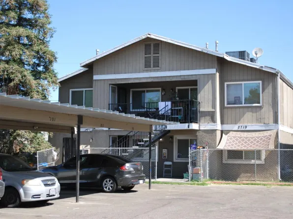 2719 E Hammond Ave #4, Fresno, CA 93703