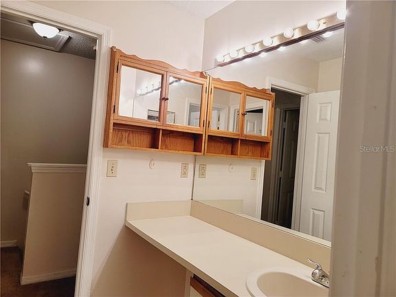 3rd image of 6256 S Bend Sq #17
