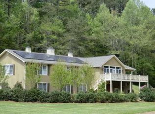 81 Vineyard Ln, Clayton, GA 30525