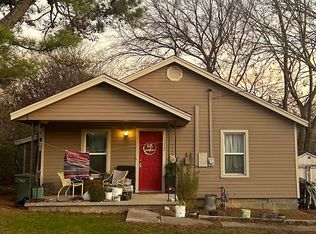 1532 S Brooks Ave, Fayetteville, AR 72701