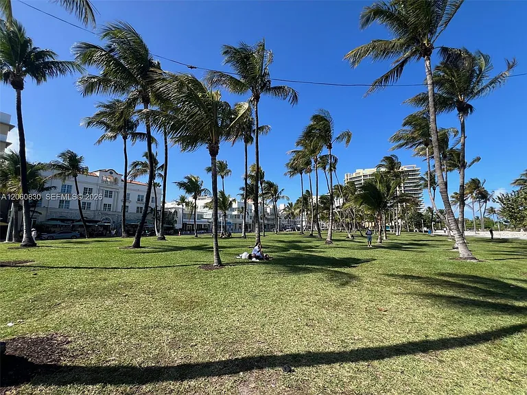 1390 Ocean Dr #101 — Photo 7