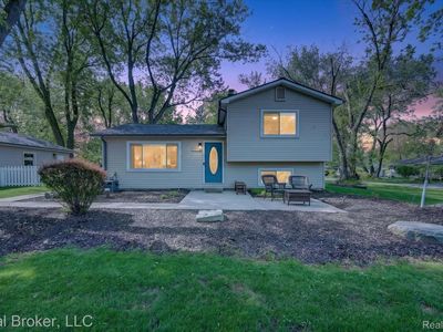 6551 Duffield St, West Bloomfield, MI, 48324