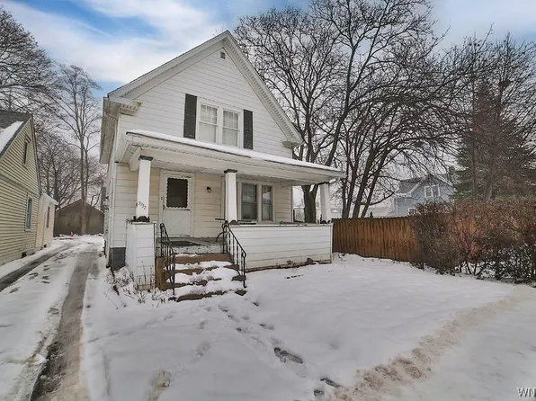 3732 McKoon Ave, Niagara Falls, NY 14305