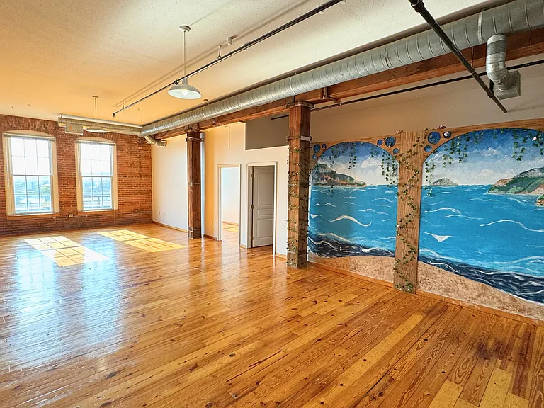 Tilsner Artist Lofts — Photo 6