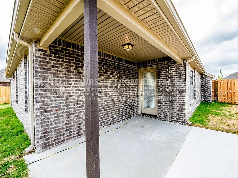 4456 W Wales Dr — Photo 11