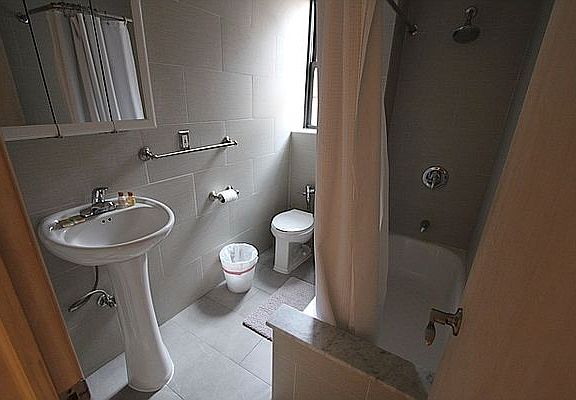 3rd image of 205 W 15th St APT 6C