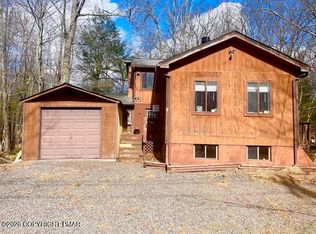 123 N Fairway Dr, Lake Ariel, PA 18436