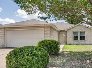 3863 Hunters Point Way, Fort Worth, TX 76123