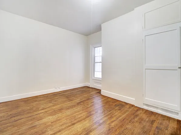 31 Lexington Avenue image 6 of 17