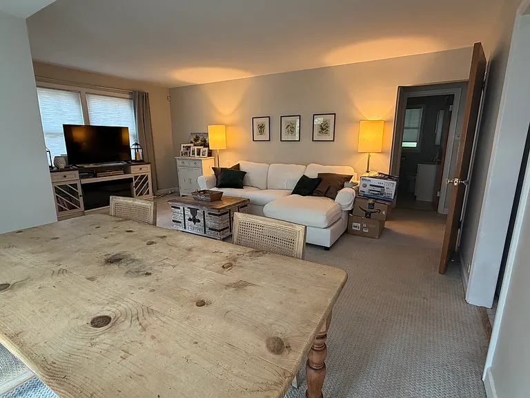 235 Nordica Ave — Photo 4