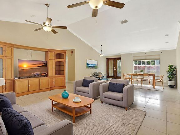 3rd image of 2041 Oakmont Terrace