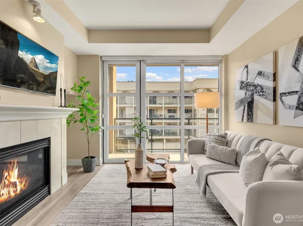 10047 Main Street #305, Bellevue, WA 98004