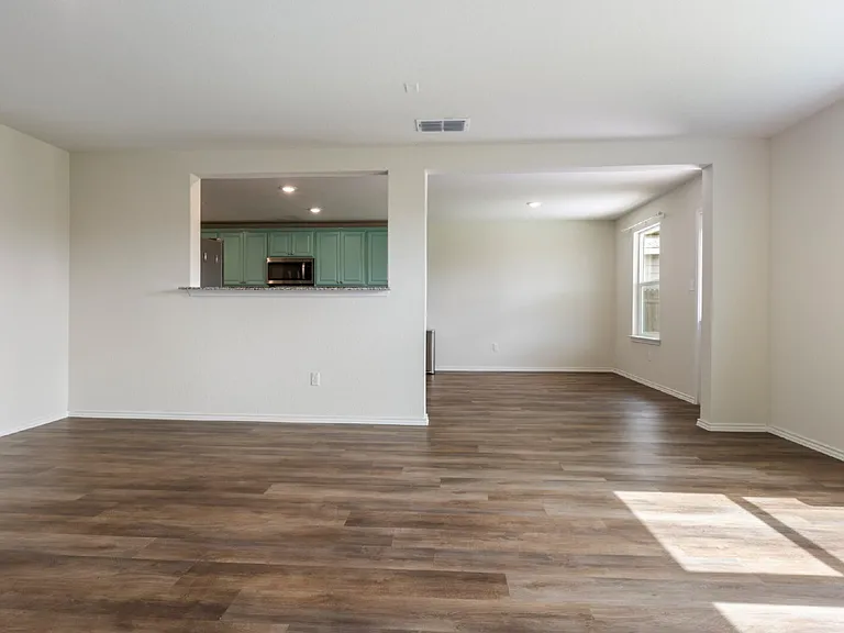 6110 Willow Point Blvd — Photo 6