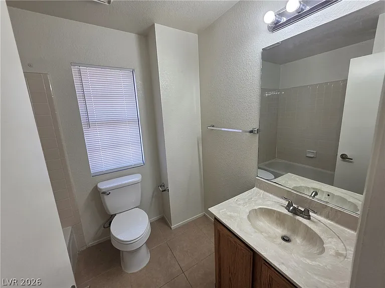 4801 Fiesta Lakes St — Photo 73