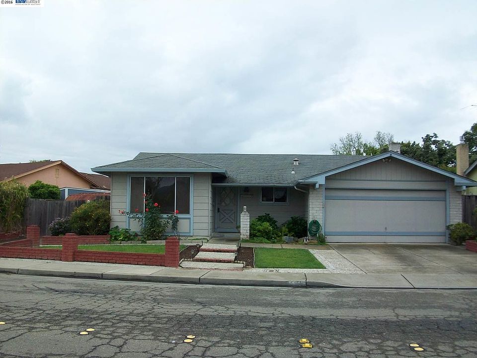 2nd image of 34143 Whitehead Ln