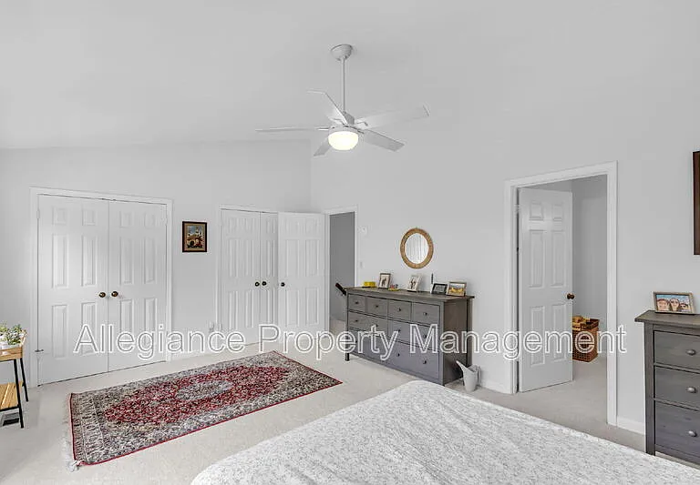 6861 Williamsburg Pond Ct — Photo 17