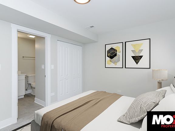 5th image of 818 N Oakley Blvd #1R