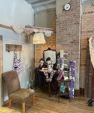3rd image of 104 S Main St