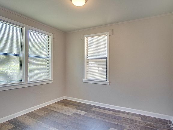 5th image of 1016 W Maxwell St