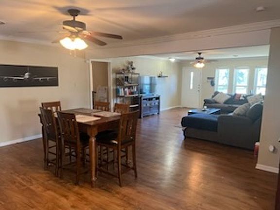 4th image of 2726 S 38th St