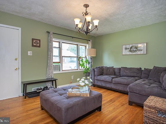 4th image of 2101 Lincoln Ave