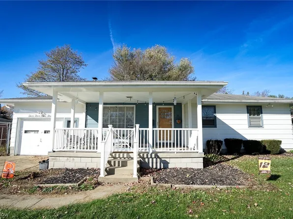 2294 Breezewood Dr, Youngstown, OH 44515