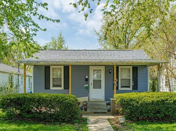 1405 Pekin St, Lincoln, IL 62656