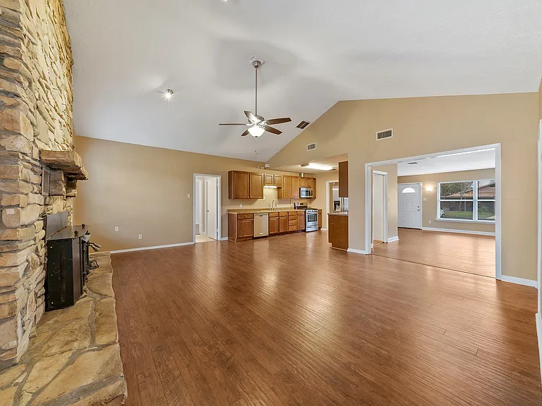 615 Burwood Ln — Photo 9