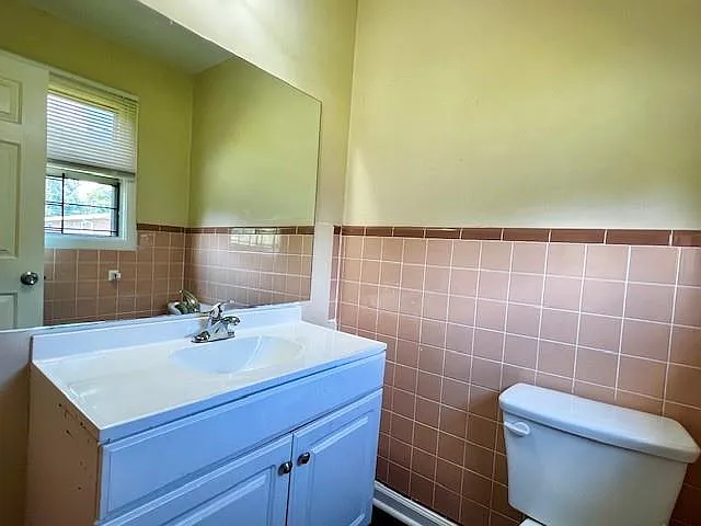 1597 Gilston Ct — Photo 10