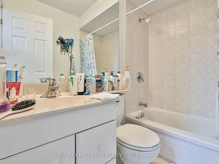 100 Courcelette Rd — Photo 21