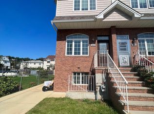 23 Columbus Ave, Staten Island, NY 10304