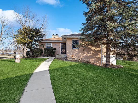 2nd image of 26075 W Riverview Dr