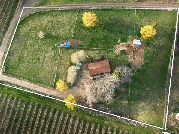 249 Buckles Ln, Cowiche, WA 98923