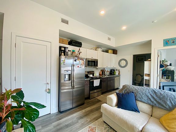 2nd image of 6162 Ridge Ave #201