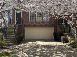 2792 Thaxton Ln, Oakton, VA