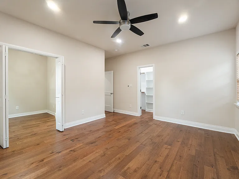 807 Hollywood Ave — Photo 23