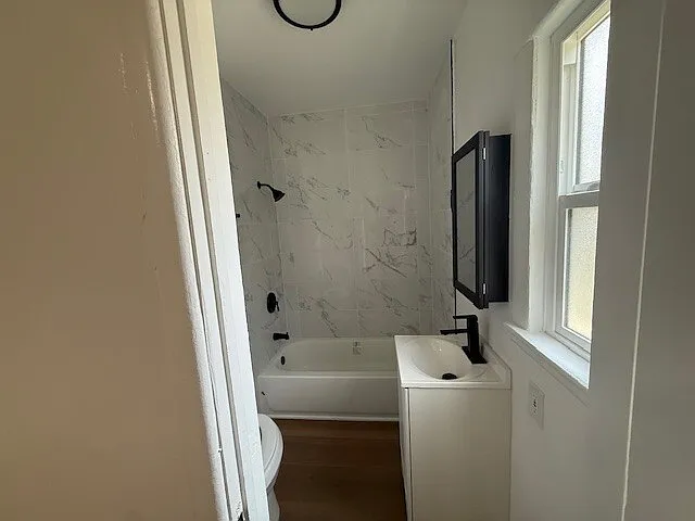 323 S Avenue 20 — Photo 3
