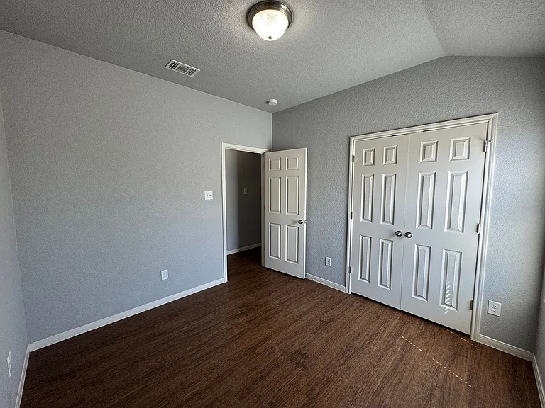 3802 John Chisholm Loop — Photo 20